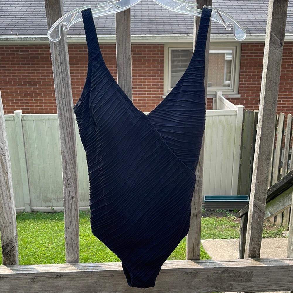 Gottex black bathing suite size 12